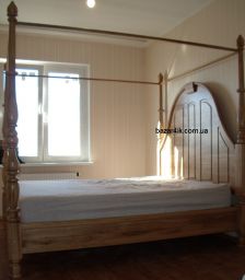 кровать с балдахином Лунжнапока