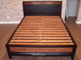 Кровать из дерева Реймонд