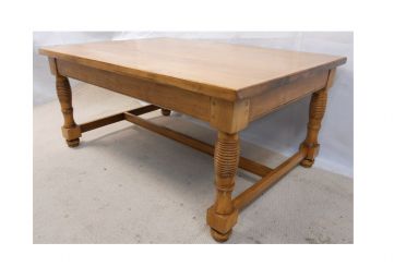 деревянный кофейный столик Талиридж